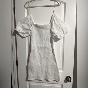 Speechless White Puff Sleeve Mini Dress. Stretchy (smocked). Size XL